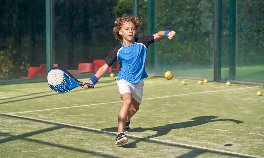 Beginner and youth padel participation